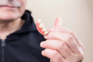 Dental Implants vs Dentures: Smart Choice for Your Oral Health